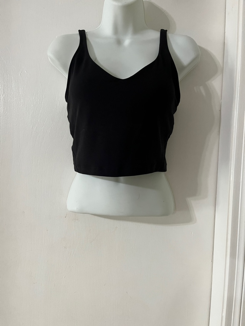 lululemon black cropped scoop tank - Picture 3 of 6